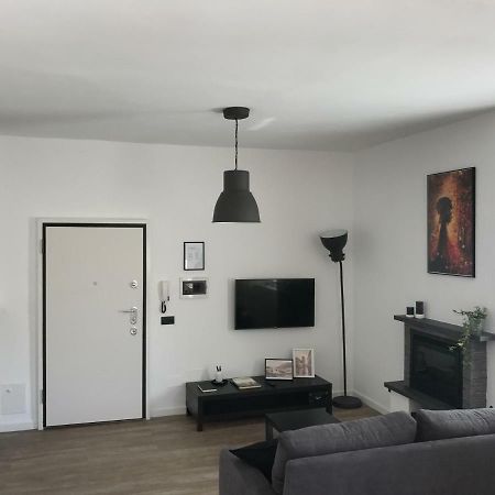 Como Holiday S.Agostino Vila Exterior foto