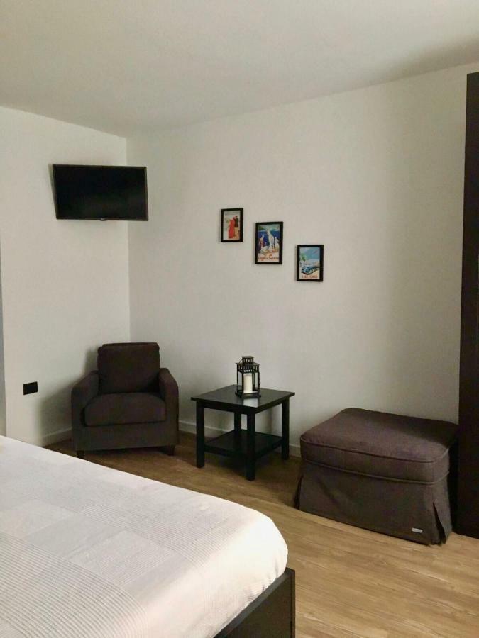 Como Holiday S.Agostino Vila Exterior foto